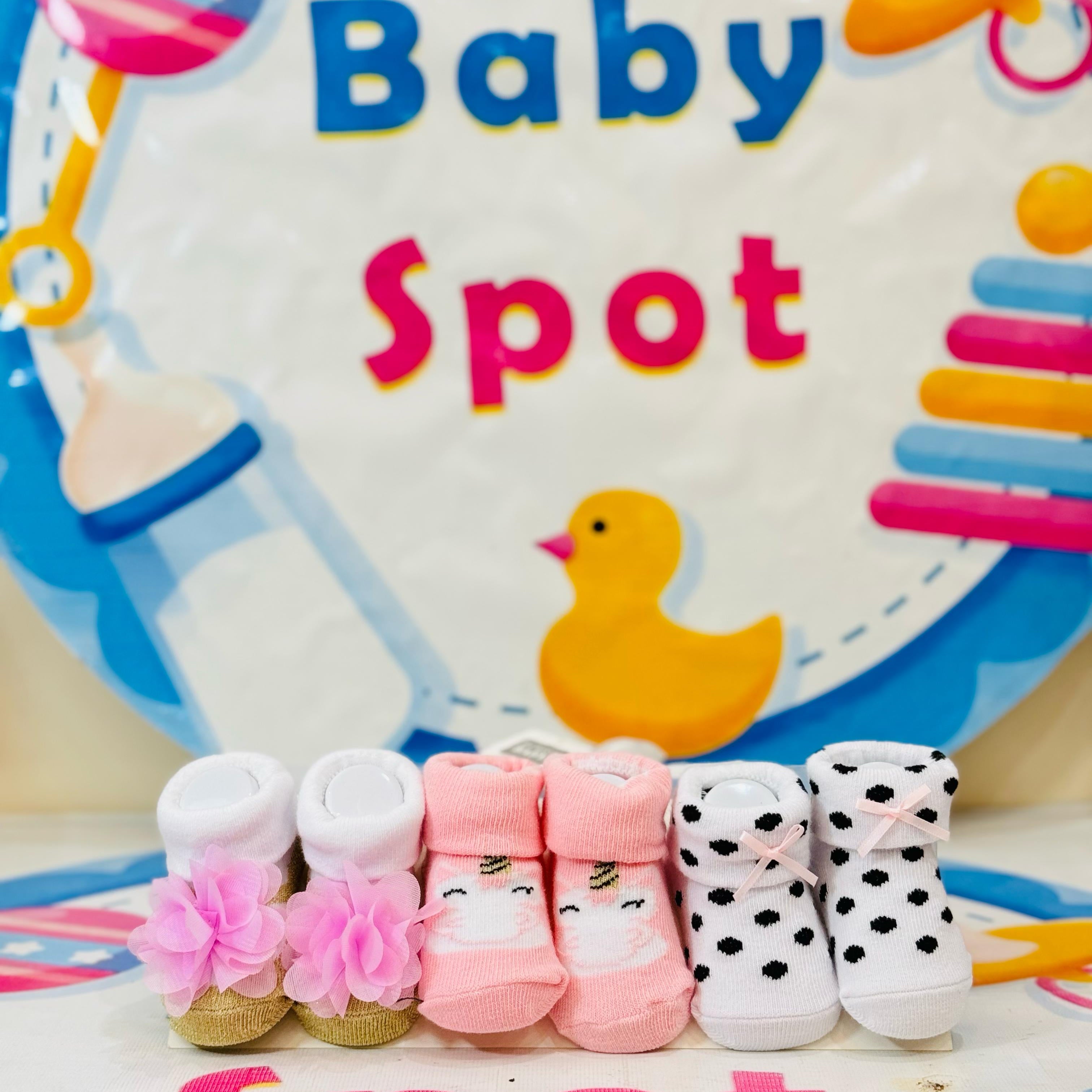 HudsonBabyPakistan #BabySocksBooties #ImportedBabySocks #NewbornEssentials #BabyClothingStorePakistan #OnlineBabyShopPK #0To9MonthsSocks #SoftBabyBooties #BabyAccessoriesPakistan #ImportedBabyWearPK #NewbornFootwearPK #BabySpotOfficial



