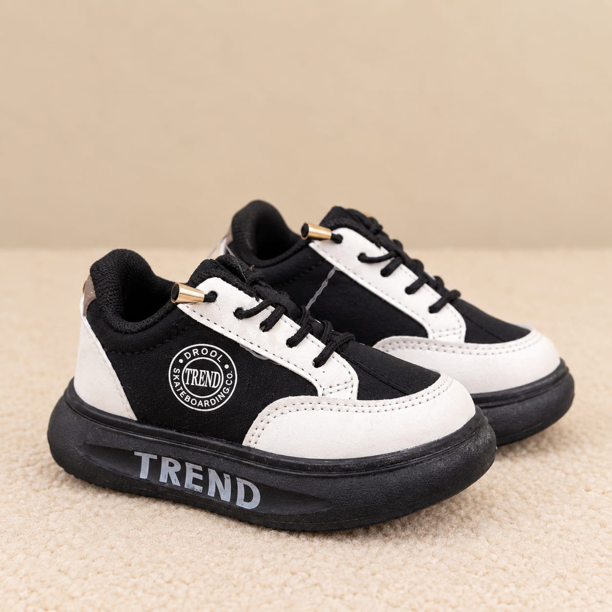 kids footwear, childrens sneakers, kids trainers, junior sneakers, little kids shoes, preschool shoes, school sneakers, everyday kids footwear, casual sneakers, sporty sneakers, athletic sneakers, walking shoes kids, play shoes kids, outdoor kids shoes, active kids shoes, comfortable sneakers, soft sole shoes, flexible kids shoes, cushioned sneakers, supportive kids shoes, durable sneakers, sturdy kids shoes, easy wear shoes, easy closure sneakers, hook and loop shoes, strap sneakers, velcro shoes kids, lac